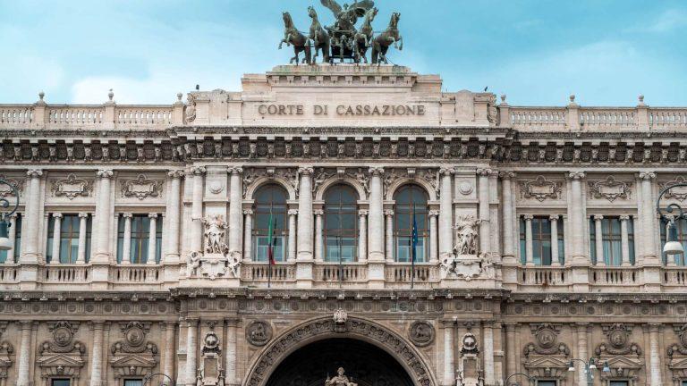 La Cassazione sul potere contrattuale del titolare di una varietà vegetale e le libertà commerciali dei produttori ortofrutticoli.